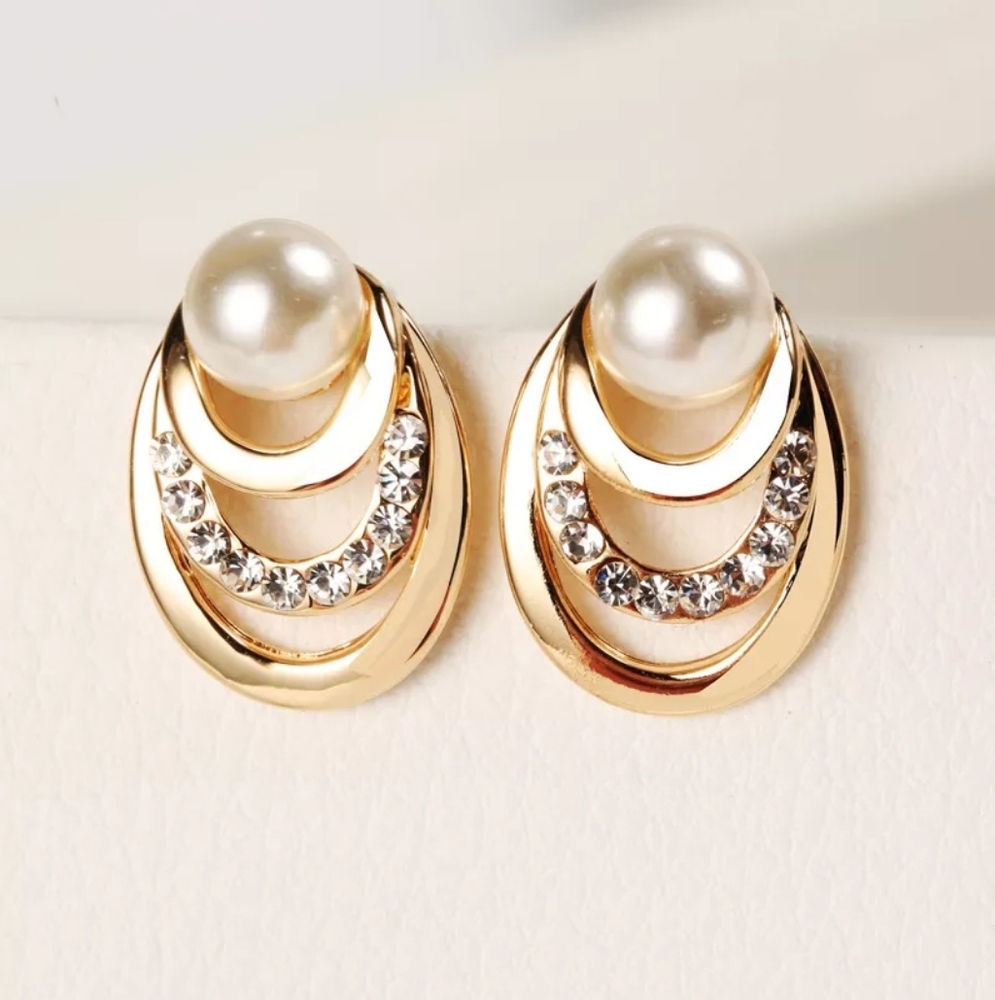 Gold Fashion Errings